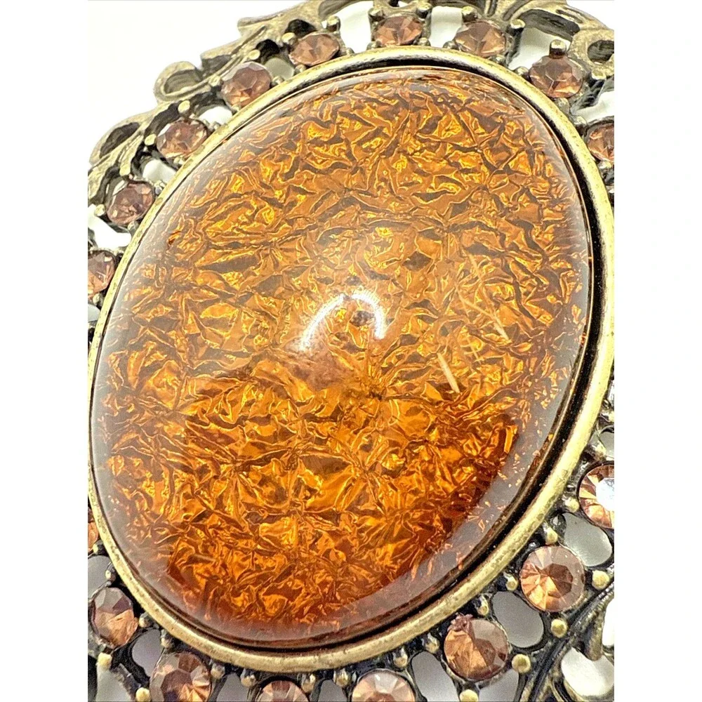 Vintage Style Faux Amber Pendant Necklace Ornate Bronze Tone Beaded Chain 30
